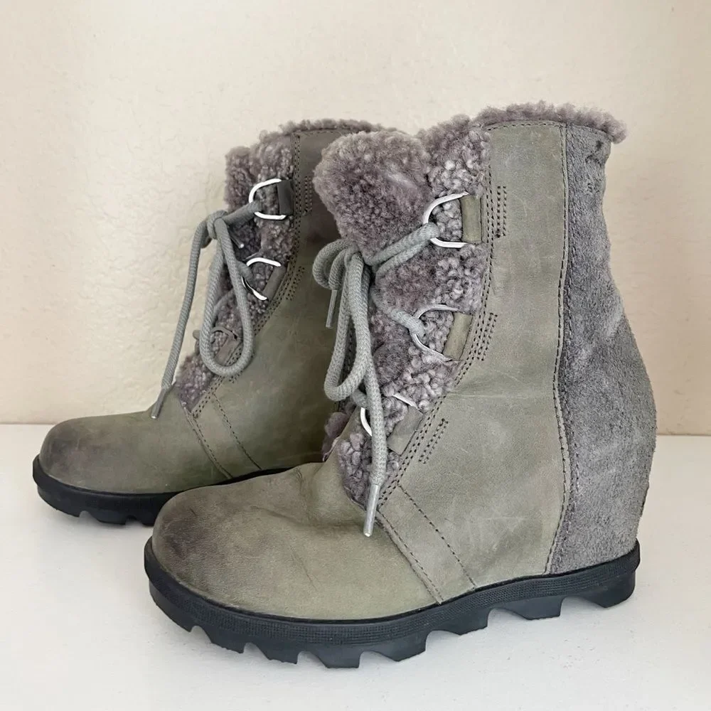 Sorel Women's Joan Joan of Arctic Wedge Shearling Boots Size 7.5